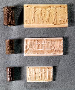 Drie Cilinderzegels met Afdrukken, 1e millennium voor Christus door Mesopotamian